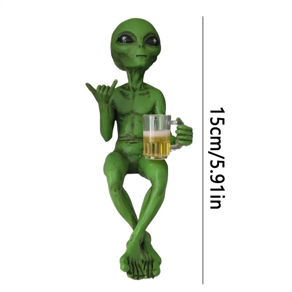 Alien Bebiendo Birra